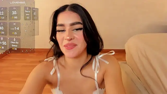 Snapshot of Antonellaparis_ chatting on 01/15/25, 05:29 Antonellaparis online show from 01/15/25, 05:29