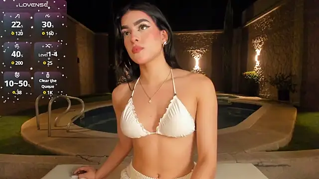 Snapshot of Antonellaparis_ chatting on 03/17/25, 05:45 Antonellaparis online show from 03/17/25, 05:45