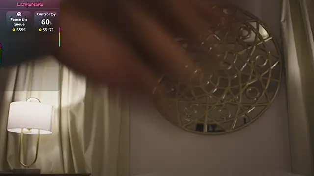 Snapshot of Antonellaparis_ chatting on 09/20/25, 02:23 Antonellaparis online show from 09/20/25, 02:23