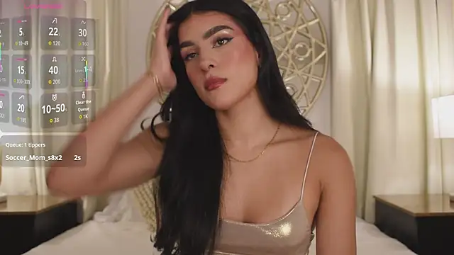 Snapshot of Antonellaparis_ chatting on 10/13/25, 02:55 Antonellaparis online show from 10/13/25, 02:55