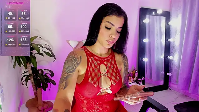 EmmaRusellx online show from 03/05/26, 10:39