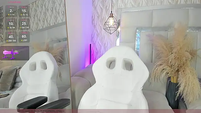 Snapshot of 1m_Joel chatting on 11/23/25, 04:34 1m Joel online show from 11/23/25, 04:34