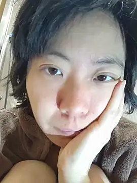 Snapshot of muuna9999 chatting on 03/21/26, 10:42 muuna9999 online show from 03/21/26, 10:42