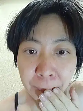 Snapshot of muuna9999 chatting on 04/09/26, 11:04 muuna9999 online show from 04/09/26, 11:04