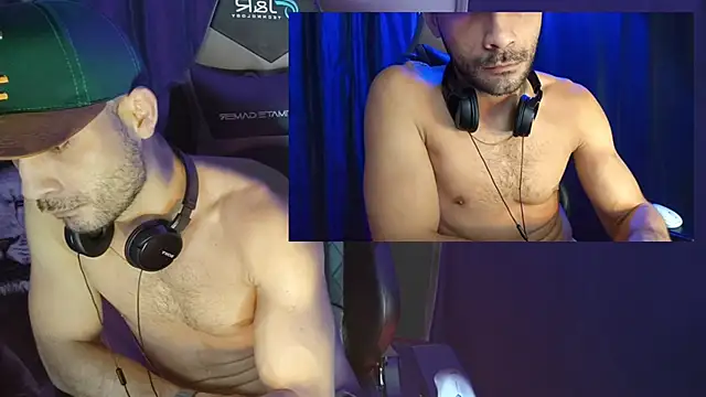 sexyboycolombi4 online show from 02/13/25, 06:41