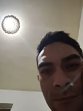 sexyboycolombi4 online show from 10/17/25, 11:51