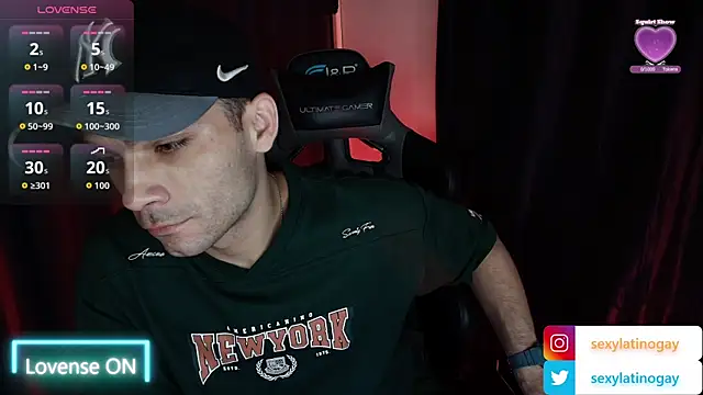 Snapshot of sexyboycolombi4 chatting on 01/10/26, 11:01 sexyboycolombi4 online show from 01/10/26, 11:01