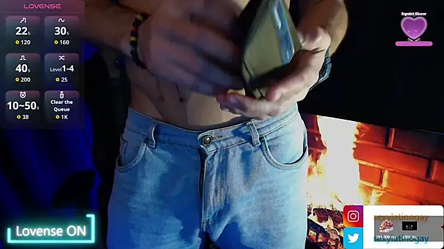 Snapshot of sexyboycolombi4 chatting on 02/20/26, 12:18 sexyboycolombi4 online show from 02/20/26, 12:18