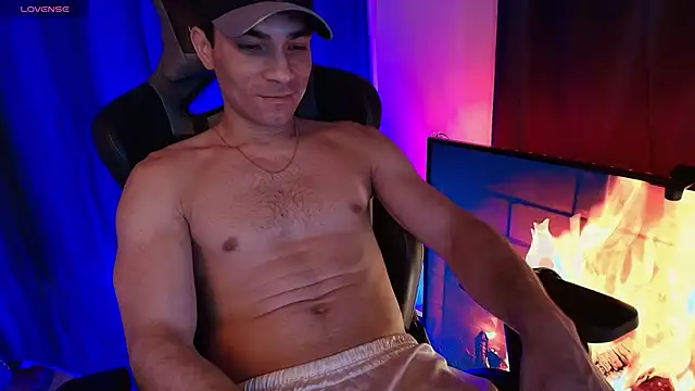 Snapshot of sexyboycolombi4 chatting on 03/12/26, 06:36 sexyboycolombi4 online show from 03/12/26, 06:36