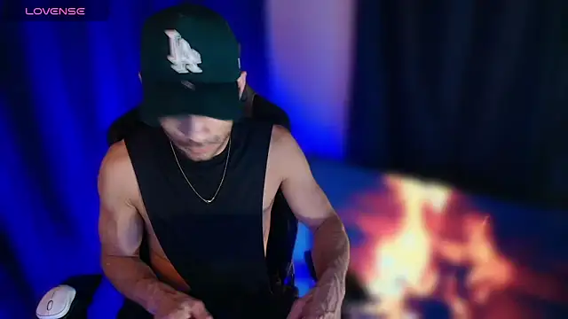 Snapshot of sexyboycolombi4 chatting on 04/22/26, 06:27 sexyboycolombi4 online show from 04/22/26, 06:27