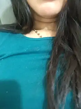 Snapshot of Noraa5 chatting on 02/22/25, 06:28 Noraa5 online show from 02/22/25, 06:28