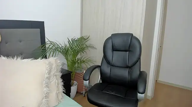 charlotte tiller online show from 12/11/24, 08:39