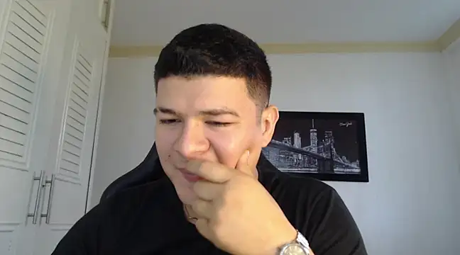 Snapshot of Plug_Control chatting on 02/07/25, 03:19 Plug Control online show from 02/07/25, 03:19