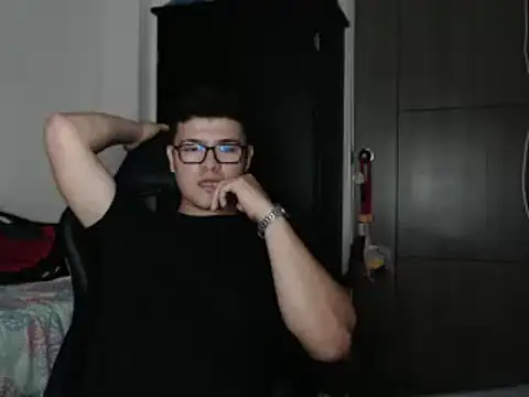 Snapshot of Plug_Control chatting on 02/26/25, 08:33 Plug Control online show from 02/26/25, 08:33