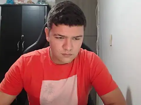 Snapshot of Plug_Control chatting on 02/27/25, 03:37 Plug Control online show from 02/27/25, 03:37