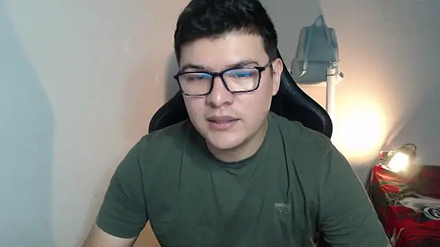 Snapshot of Plug_Control chatting on 02/19/26, 08:38 Plug Control online show from 02/19/26, 08:38