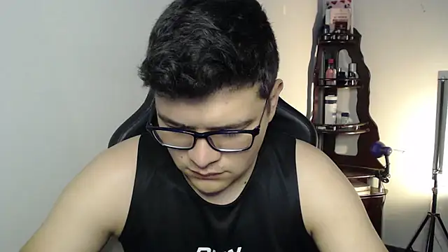 Snapshot of Plug_Control chatting on 02/21/26, 05:14 Plug Control online show from 02/21/26, 05:14