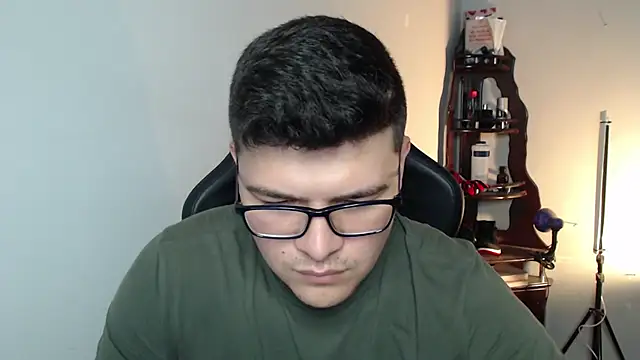 Snapshot of Plug_Control chatting on 03/01/26, 07:16 Plug Control online show from 03/01/26, 07:16