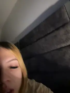 Courtney gonet online show from 12/18/24, 03:15