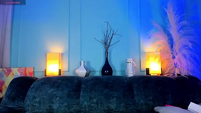 Courtney gonet online show from 10/18/25, 01:12