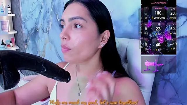 Snapshot of evelinn_belen chatting on 06/27/26, 12:55 evelinn belen online show from 06/27/26, 12:55