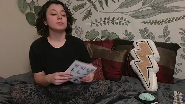 punkpuppy  online show from 12/22/24, 11:41