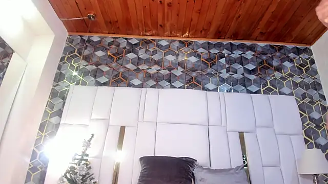 lia mariana online show from 12/22/25, 08:55