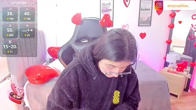 Amy joones online show from 02/17/25, 07:31