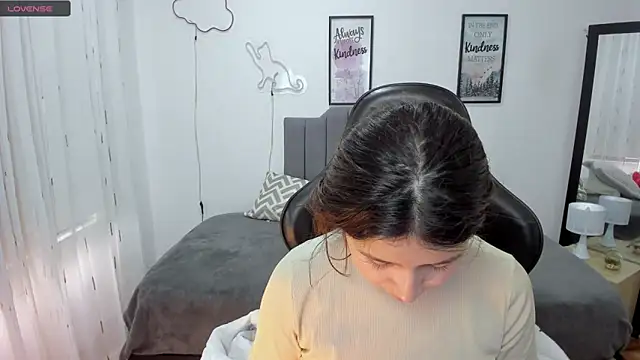 Amy joones online show from 09/24/25, 11:57