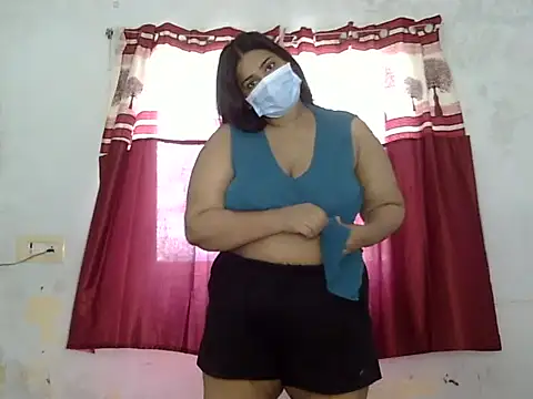 cutelady65 online show from 09/26/25, 07:01