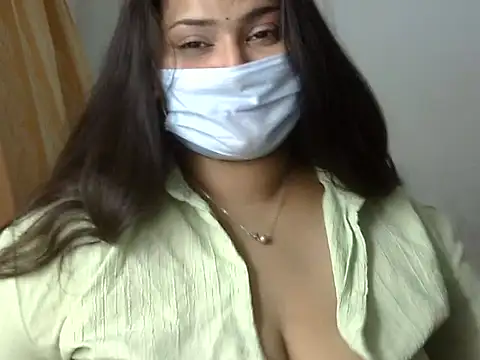 Snapshot of cutelady65 chatting on 05/17/26, 01:29 cutelady65 online show from 05/17/26, 01:29