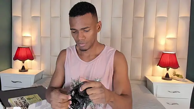 Lonelyfetishguy online show from 03/06/25, 08:37