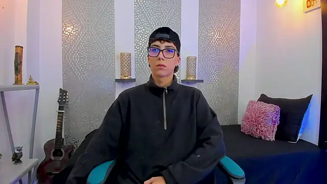 Nikolay Gregori online show from 02/18/25, 04:15