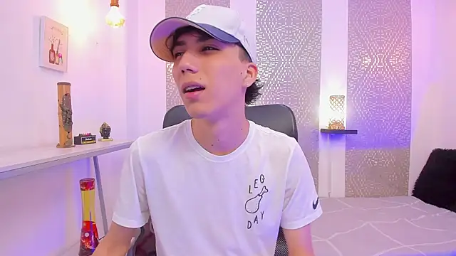 Nikolay Gregori online show from 11/21/25, 04:22