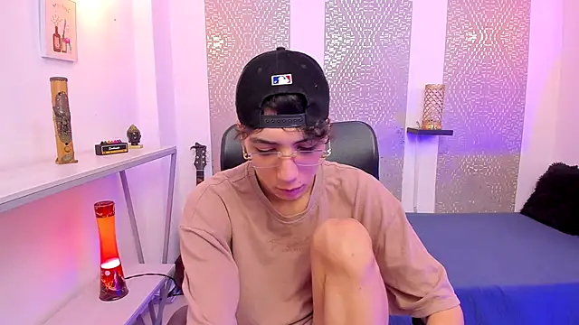 Nikolay Gregori online show from 11/24/25, 04:23