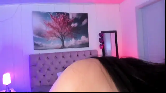 Julianaa Castro  online show from 03/01/25, 11:50