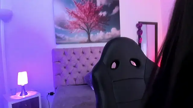 Julianaa Castro  online show from 03/07/25, 12:01