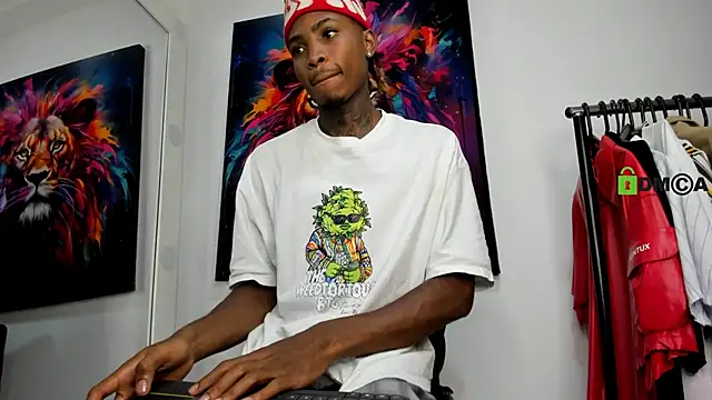 Snapshot of Pantera_black_21 chatting on 12/11/24, 12:02 Pantera black 21 online show from 12/11/24, 12:02