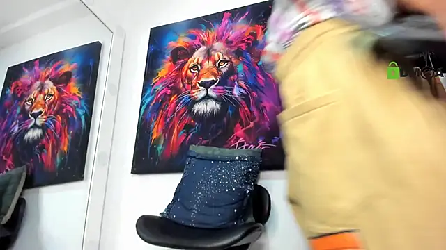 Snapshot of Pantera_black_21 chatting on 12/14/24, 04:56 Pantera black 21 online show from 12/14/24, 04:56