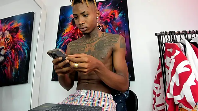 Snapshot of Pantera_black_21 chatting on 12/16/24, 06:16 Pantera black 21 online show from 12/16/24, 06:16