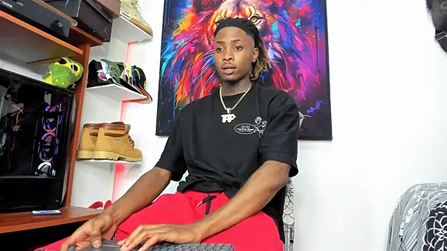 Snapshot of Pantera_black_21 chatting on 02/24/25, 06:15 Pantera black 21 online show from 02/24/25, 06:15