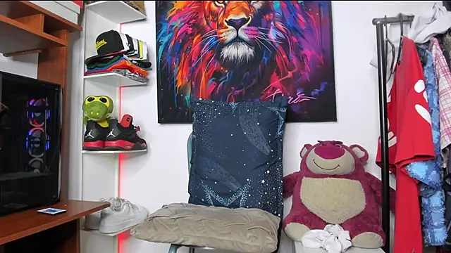 Snapshot of Pantera_black_21 chatting on 09/30/25, 11:04 Pantera black 21 online show from 09/30/25, 11:04