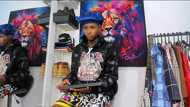 Snapshot of Pantera_black_21 chatting on 10/12/25, 11:09 Pantera black 21 online show from 10/12/25, 11:09