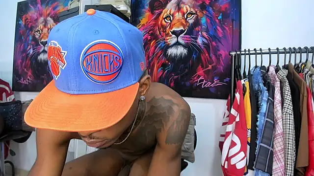 Snapshot of Pantera_black_21 chatting on 10/27/25, 10:14 Pantera black 21 online show from 10/27/25, 10:14