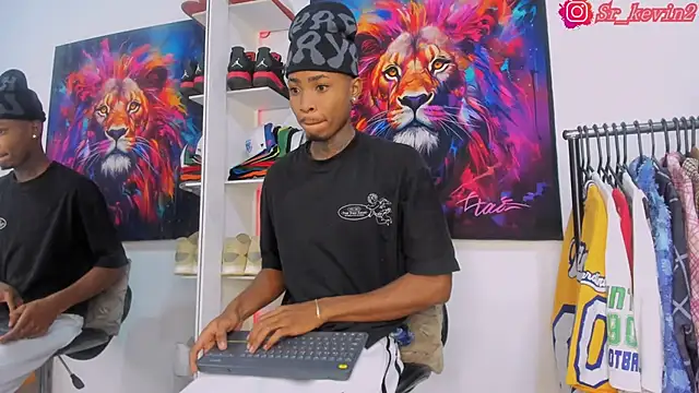 Snapshot of Pantera_black_21 chatting on 11/07/25, 08:47 Pantera black 21 online show from 11/07/25, 08:47