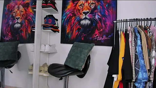 Snapshot of Pantera_black_21 chatting on 11/27/25, 09:06 Pantera black 21 online show from 11/27/25, 09:06