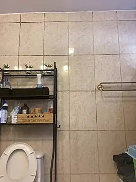 Snapshot of Miguel16i chatting on 01/27/25, 10:06 Miguel16i online show from 01/27/25, 10:06