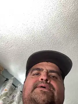 Snapshot of Miguel16i chatting on 01/29/25, 07:32 Miguel16i online show from 01/29/25, 07:32