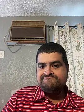 Snapshot of Miguel16i chatting on 02/04/25, 06:06 Miguel16i online show from 02/04/25, 06:06