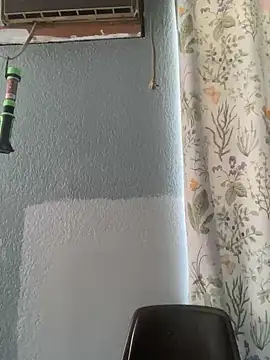 Snapshot of Miguel16i chatting on 03/03/25, 12:48 Miguel16i online show from 03/03/25, 12:48